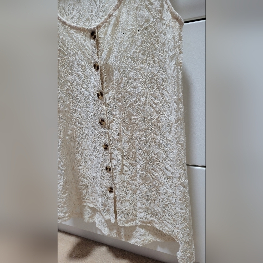 Free People Floral crochet button up tank top - Picture 3 of 6